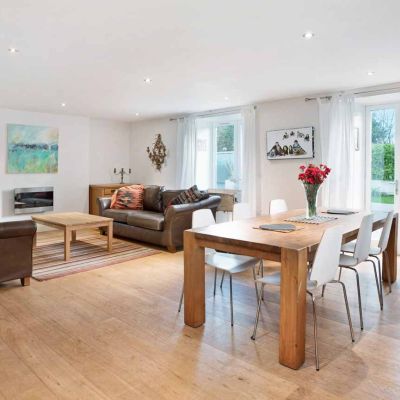 Living/Dining Area