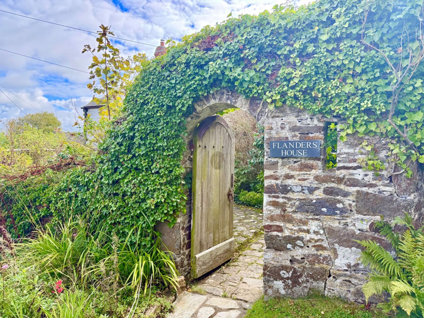 Front Garden Aspect