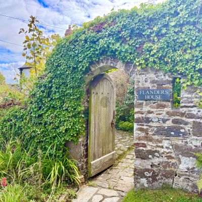 Front Garden Aspect