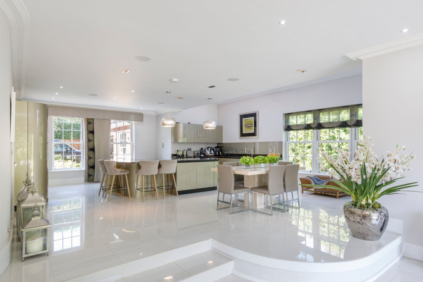 Kitchen/Breakfast