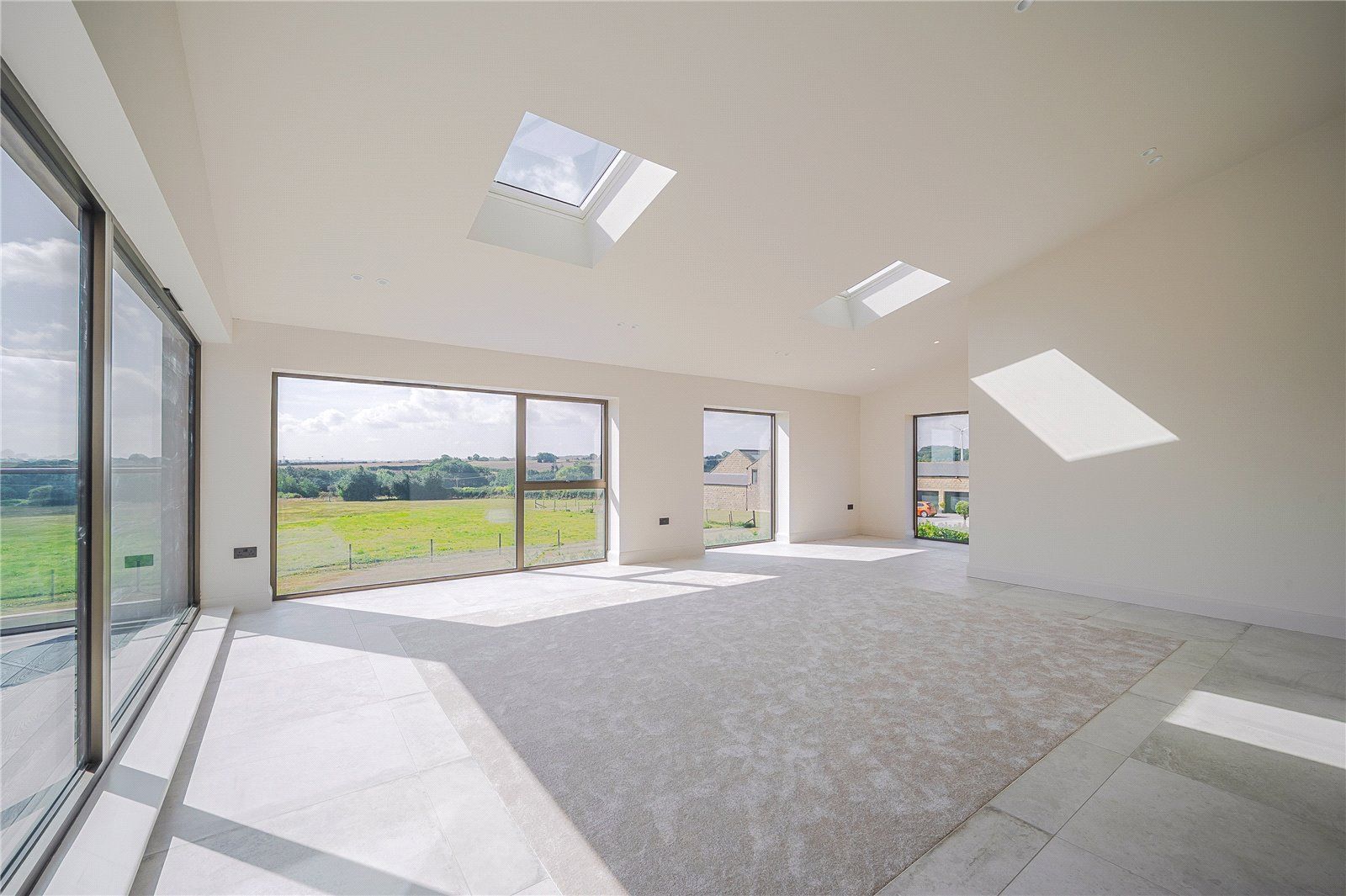 Sitting/Dining Room