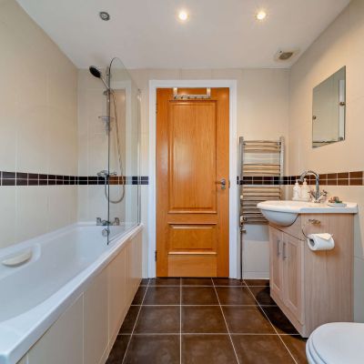Ensuite Bathroom