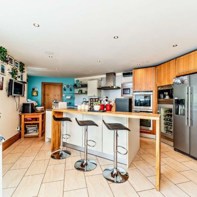 Breakfast Bar