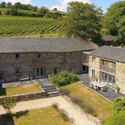 Coombe Farm Barns