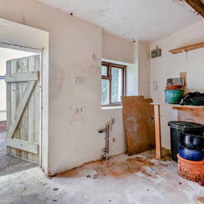 Store/Workshop