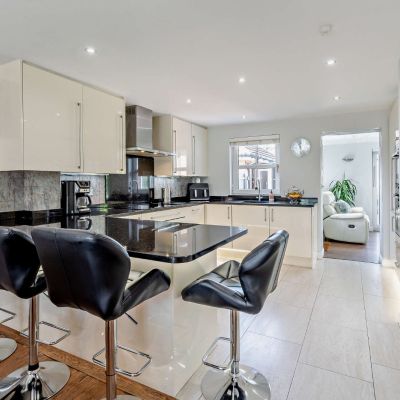 Breakfast Bar