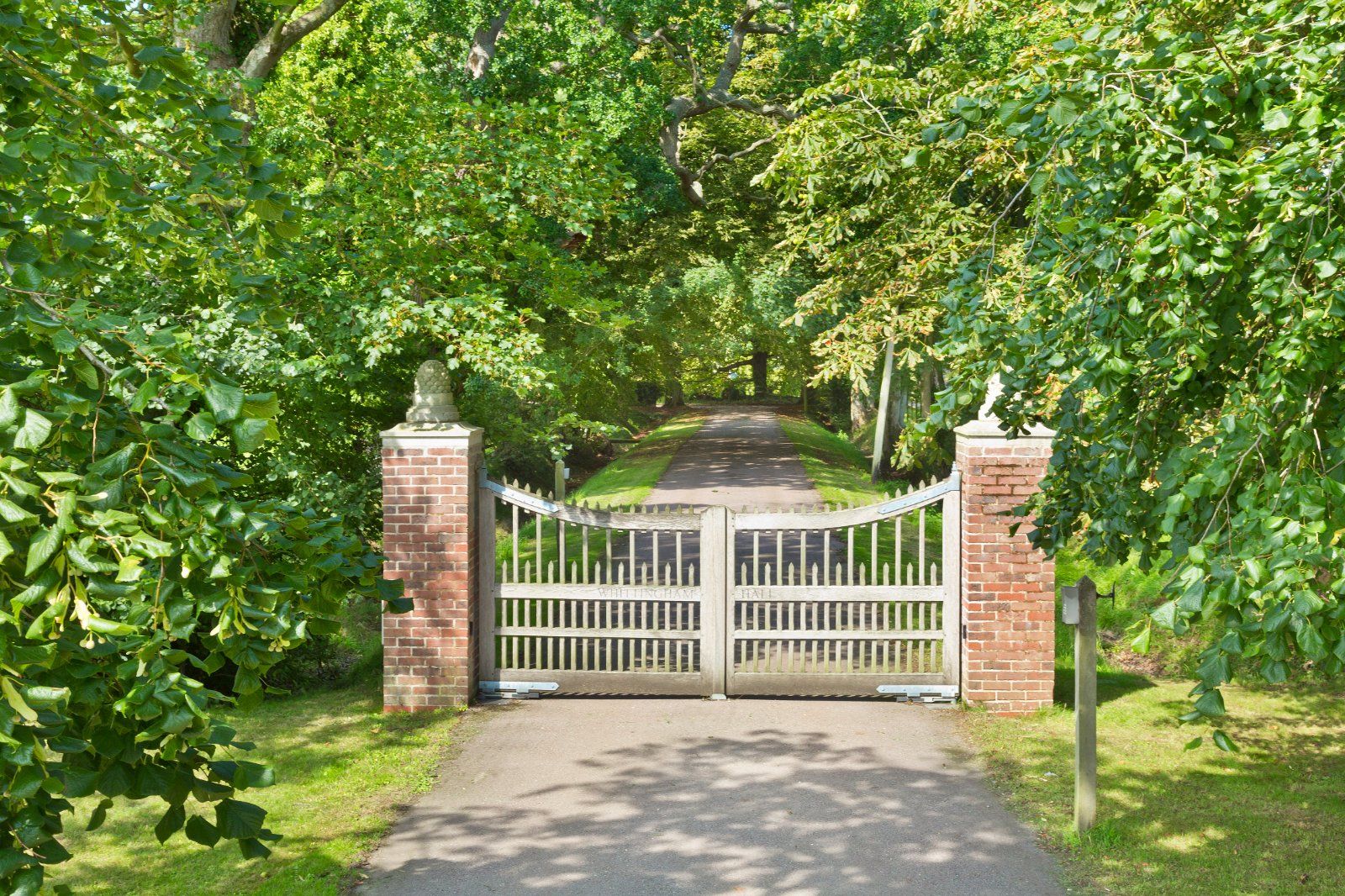 Entrance Driveway