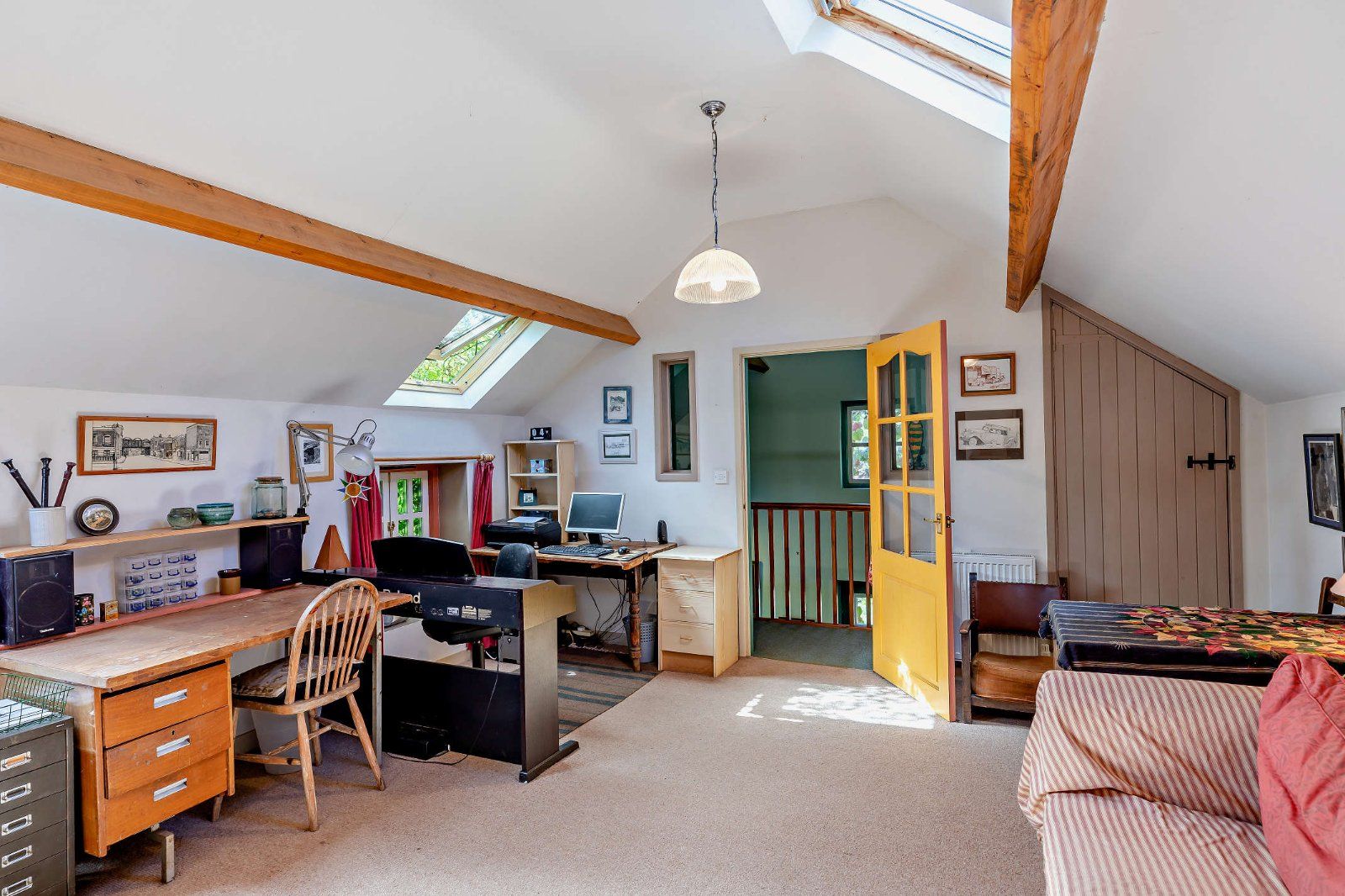Sitting Room/Bed 4