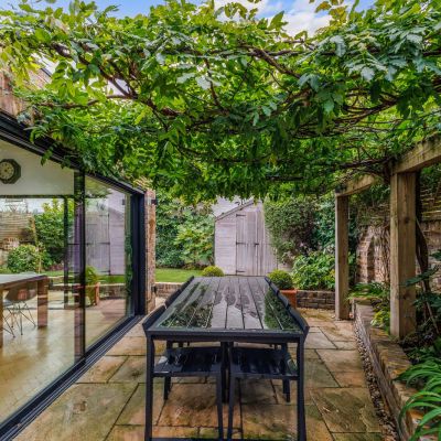 Al Fresco Dining