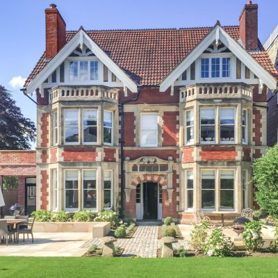 7 Elm Grove Road
