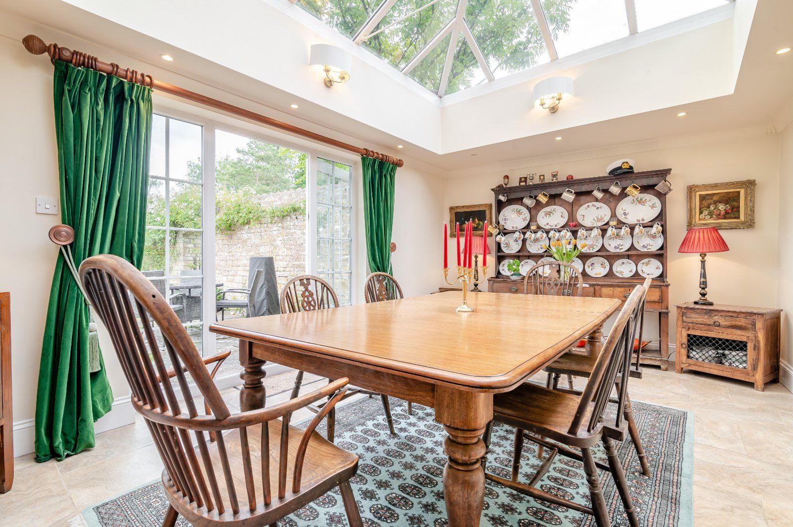 Breakfast Room
