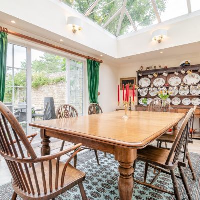 Breakfast Room