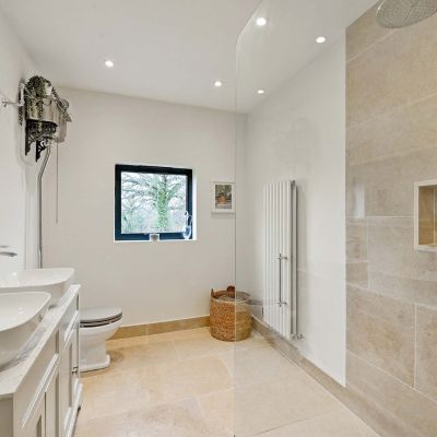 Family Shower Room
