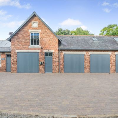 Triple Garage/Studio