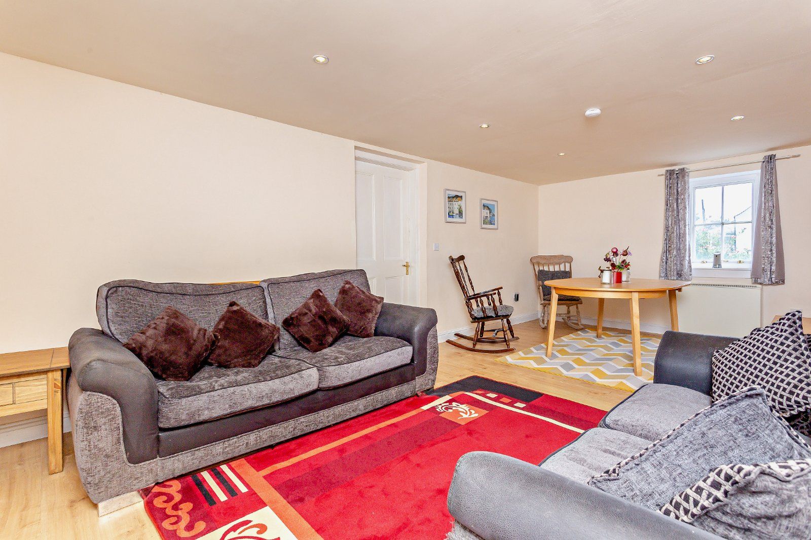Flat 1