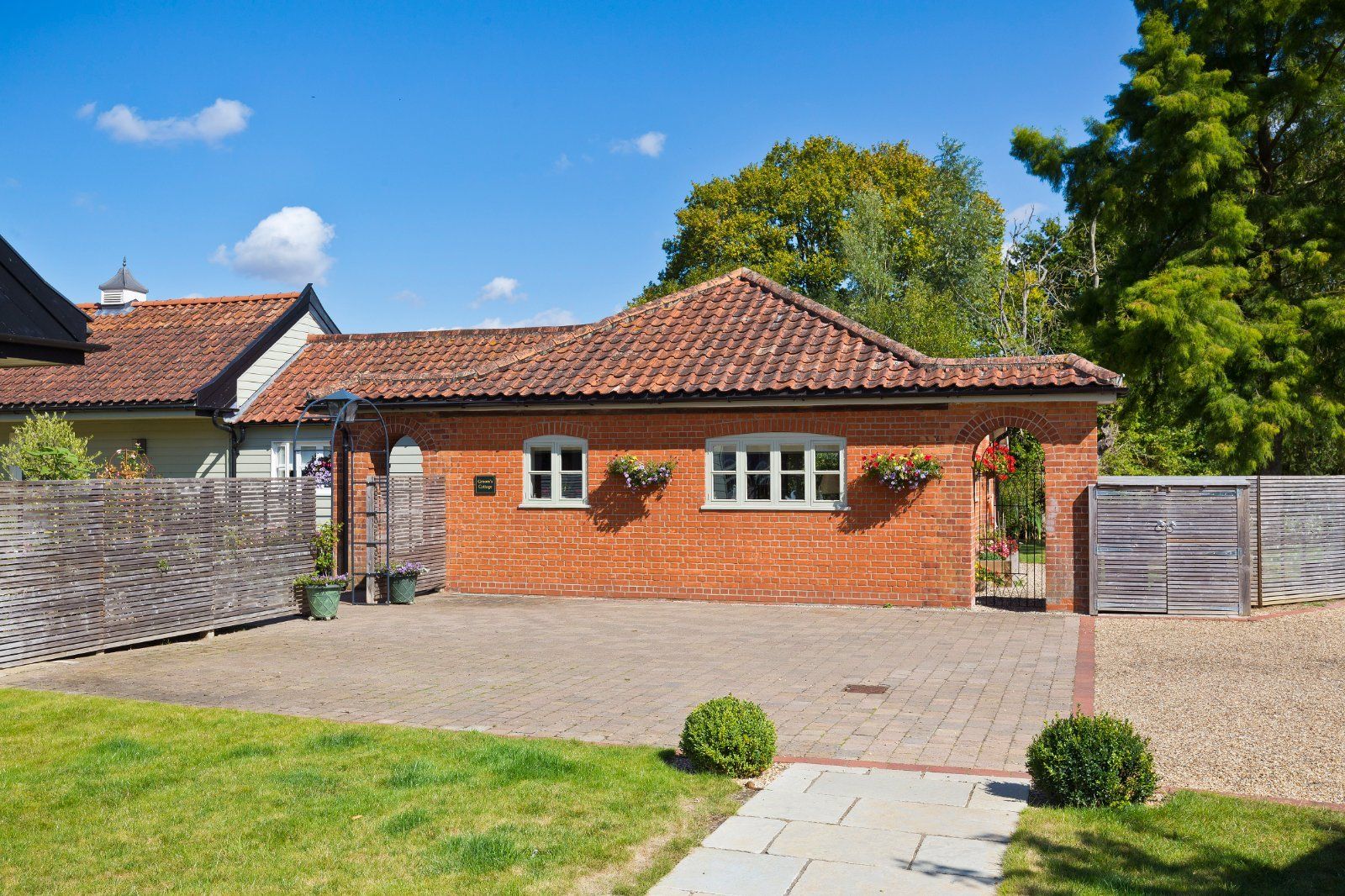 Grooms Cottage