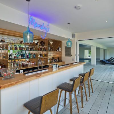 Leisure Suite - Bar