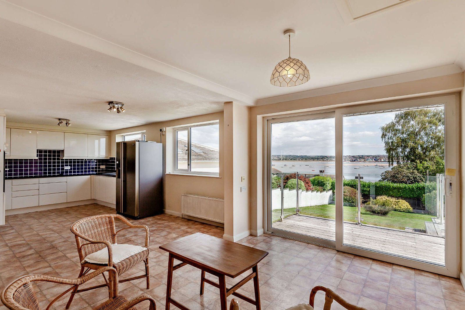 Kitchen / Dining