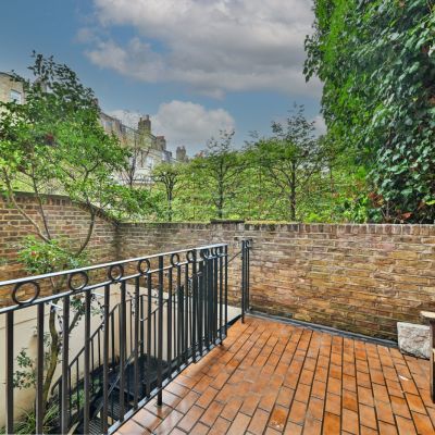 West Facing Terrace
