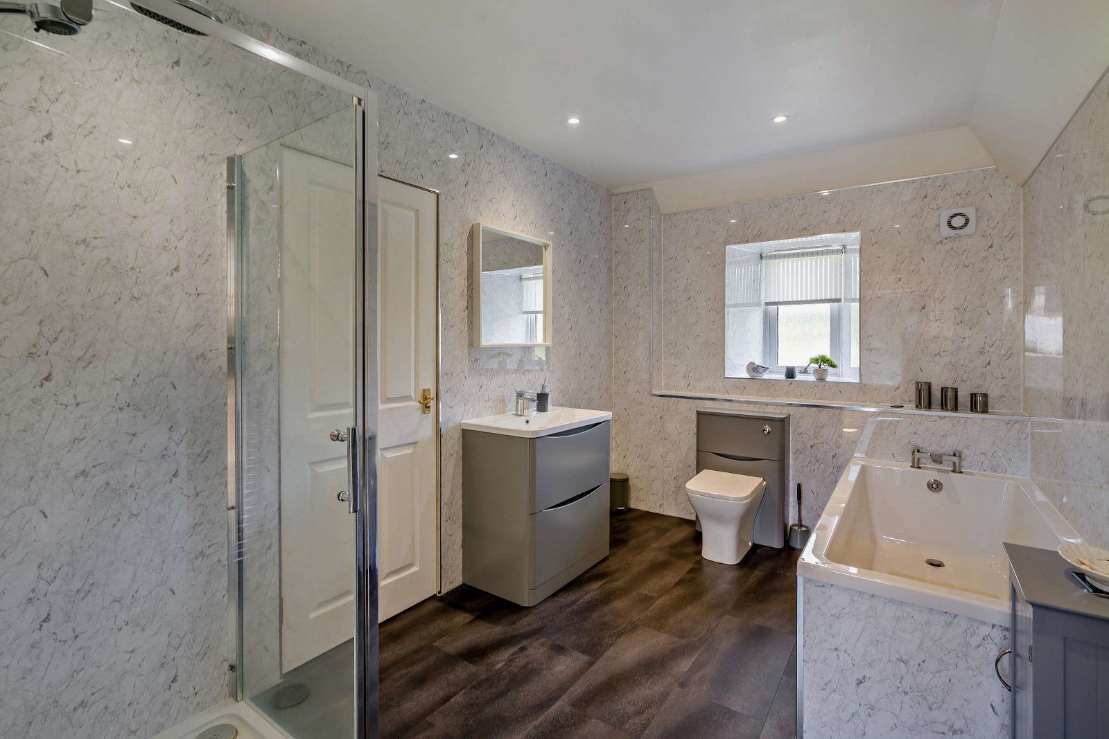 Jack & Jill Bathroom