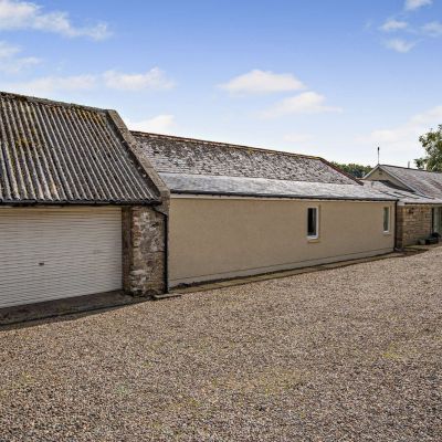 Ample Garaging