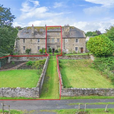 2 Stanhope Hall