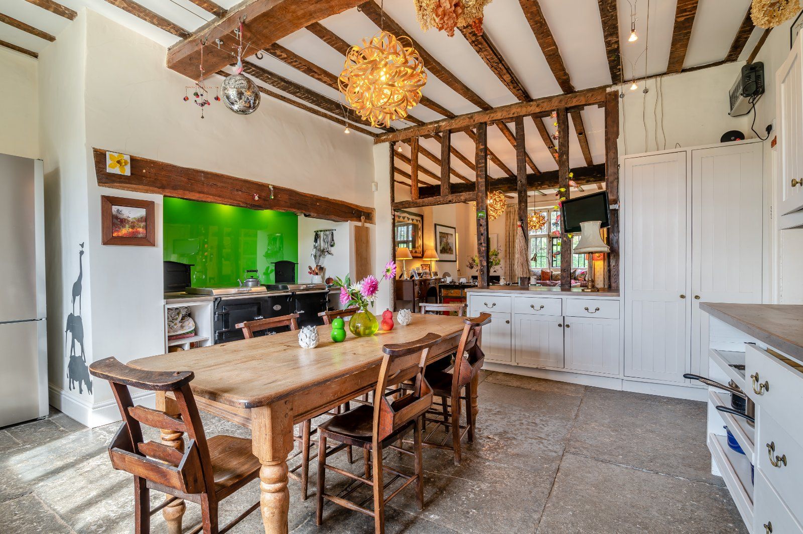 Kitchen/B'fast Room