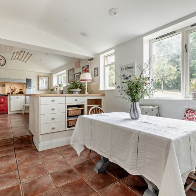 Kitchen/Dining Area