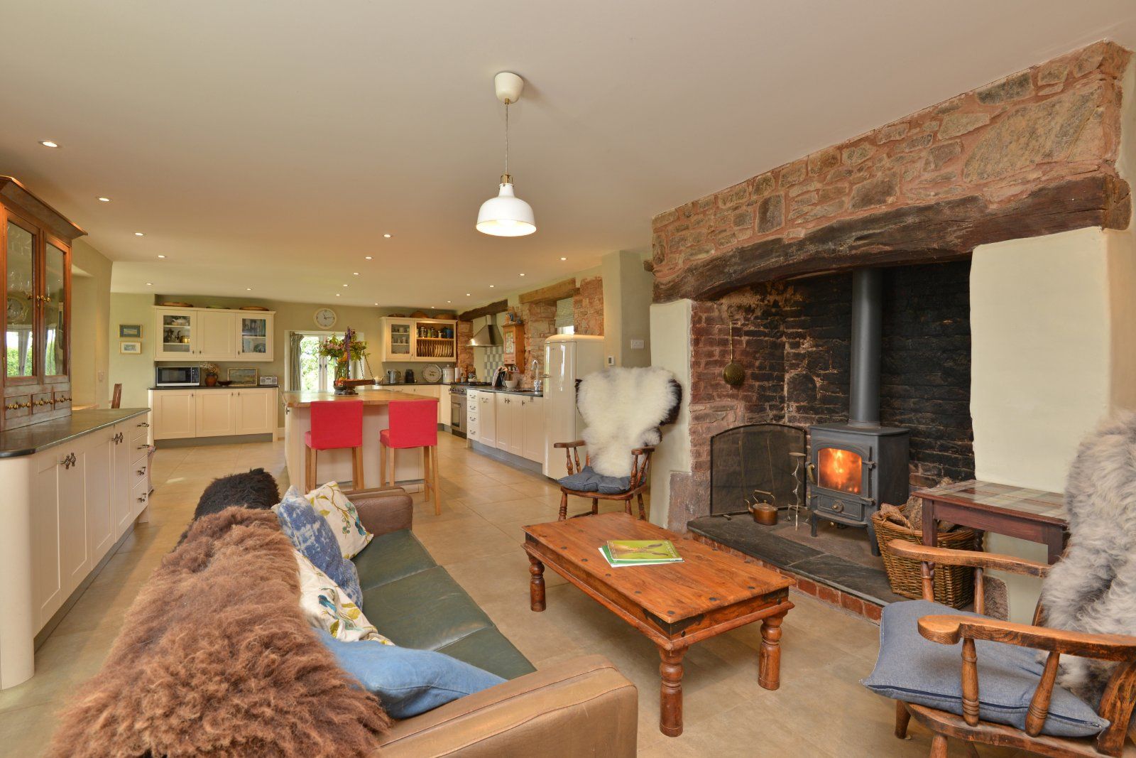 Kitchen/Living Area