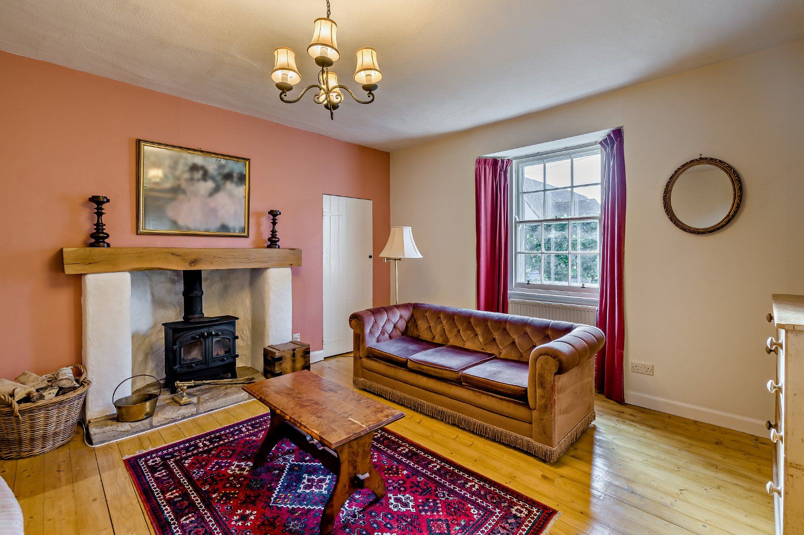 Reception/Bedroom