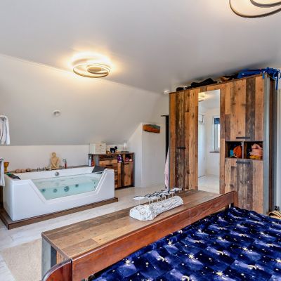 152 Oldshoremore