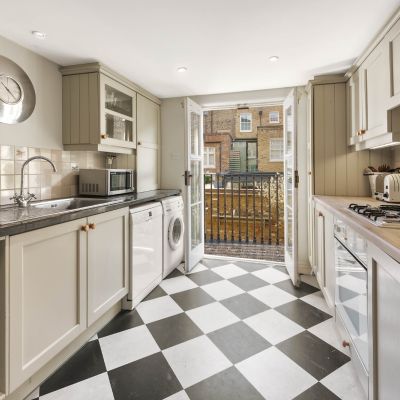 Bright Kitchen