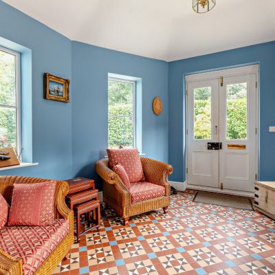 Entrance/Cloakroom