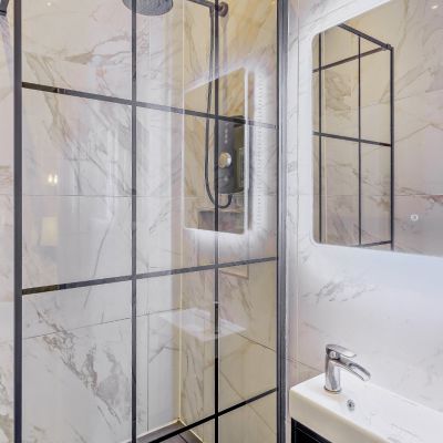 Walk In Shower
