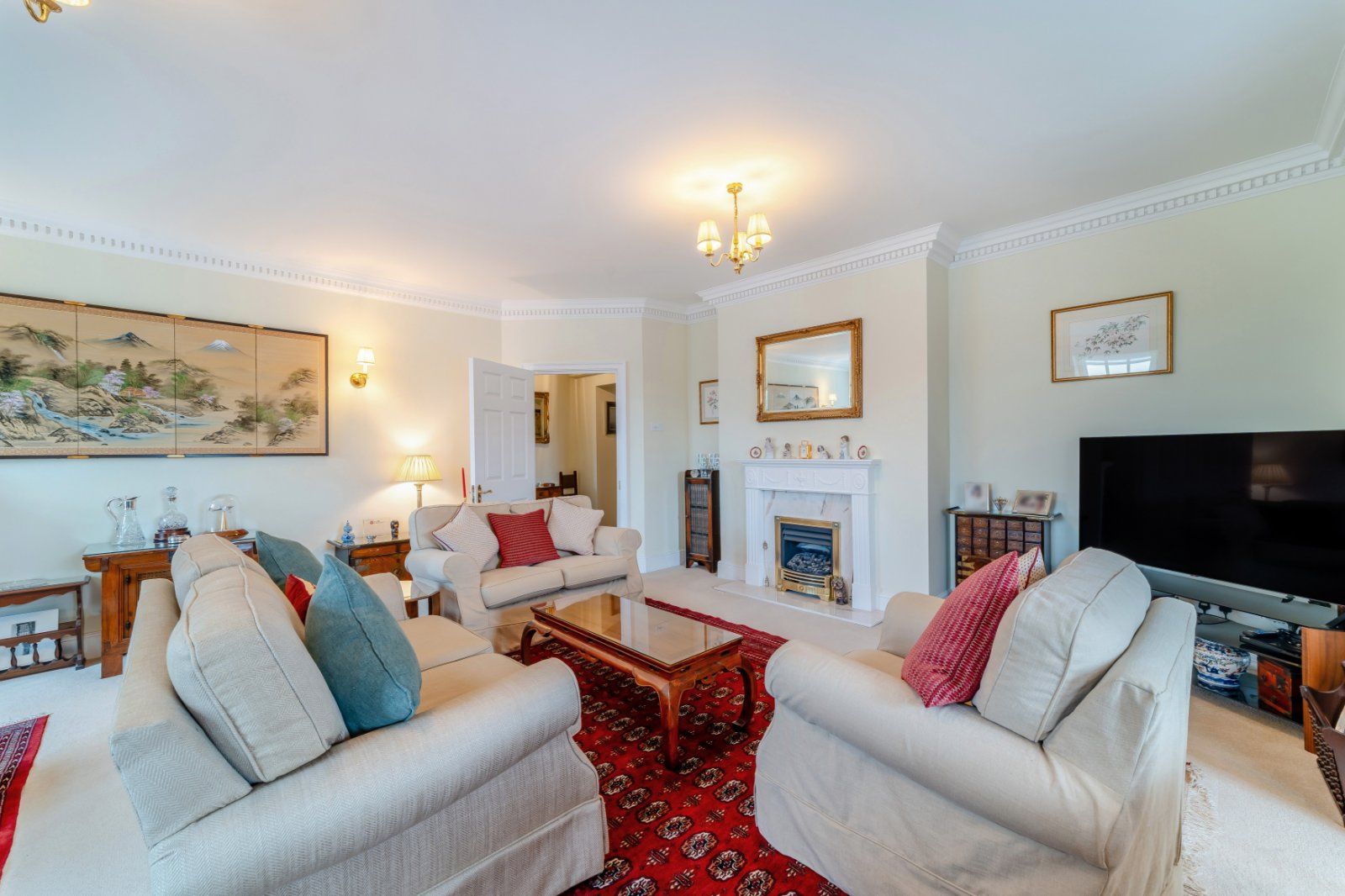 Sitting/Dining Room
