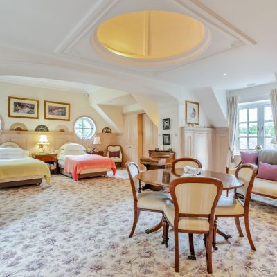 Principal Bedroom