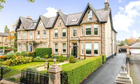 61 York Place