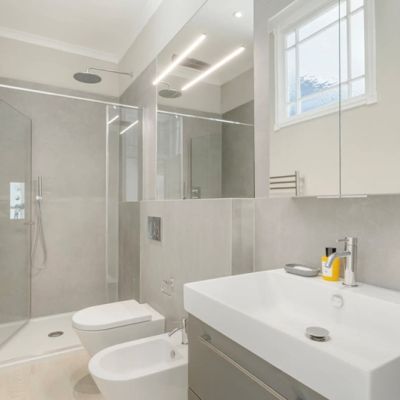 En-Suite Bathroom