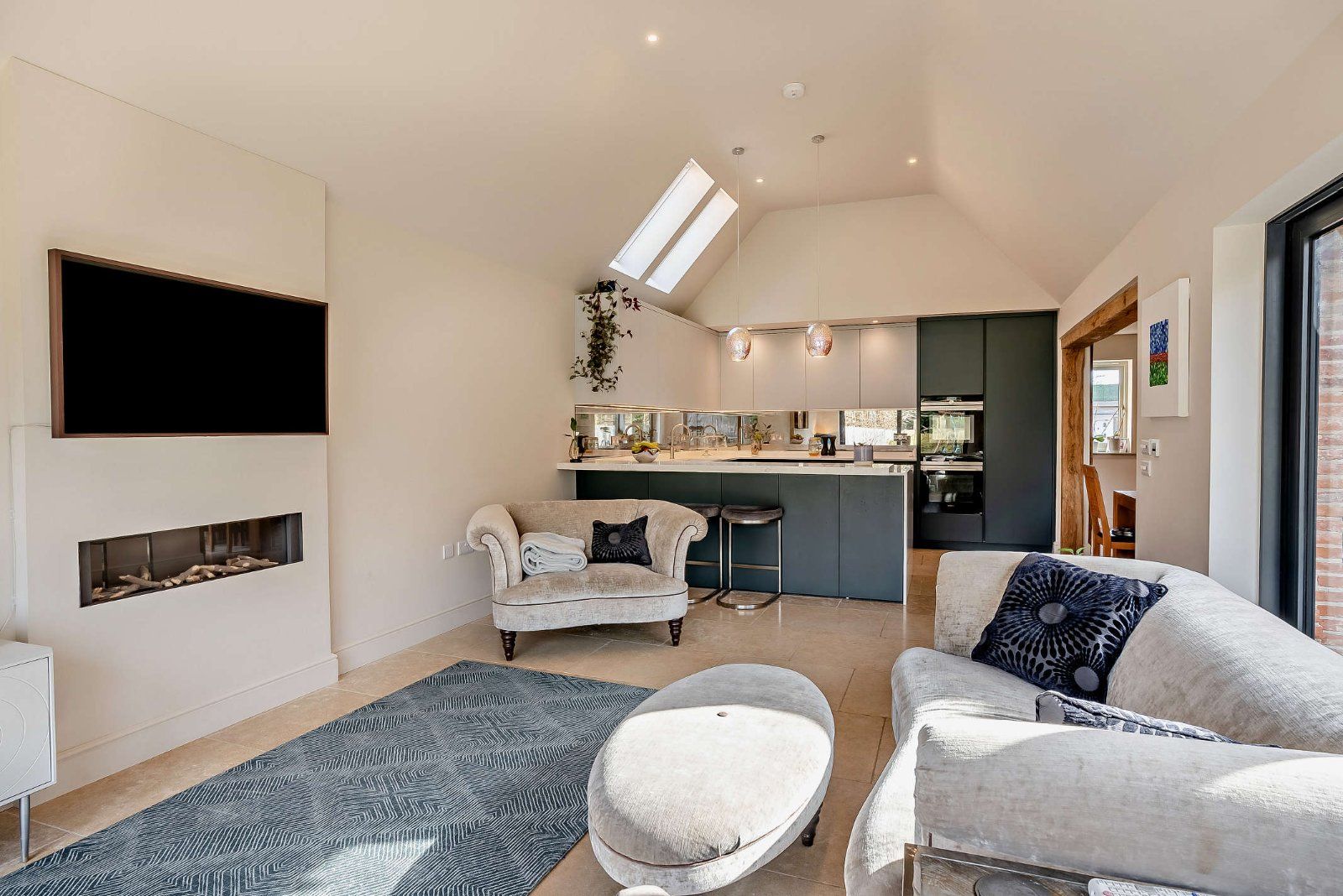 Sitting Room/Kitchen