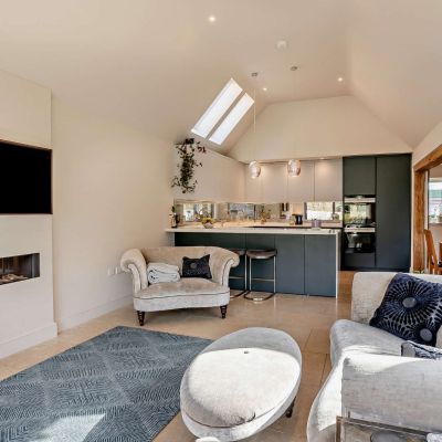 Sitting Room/Kitchen