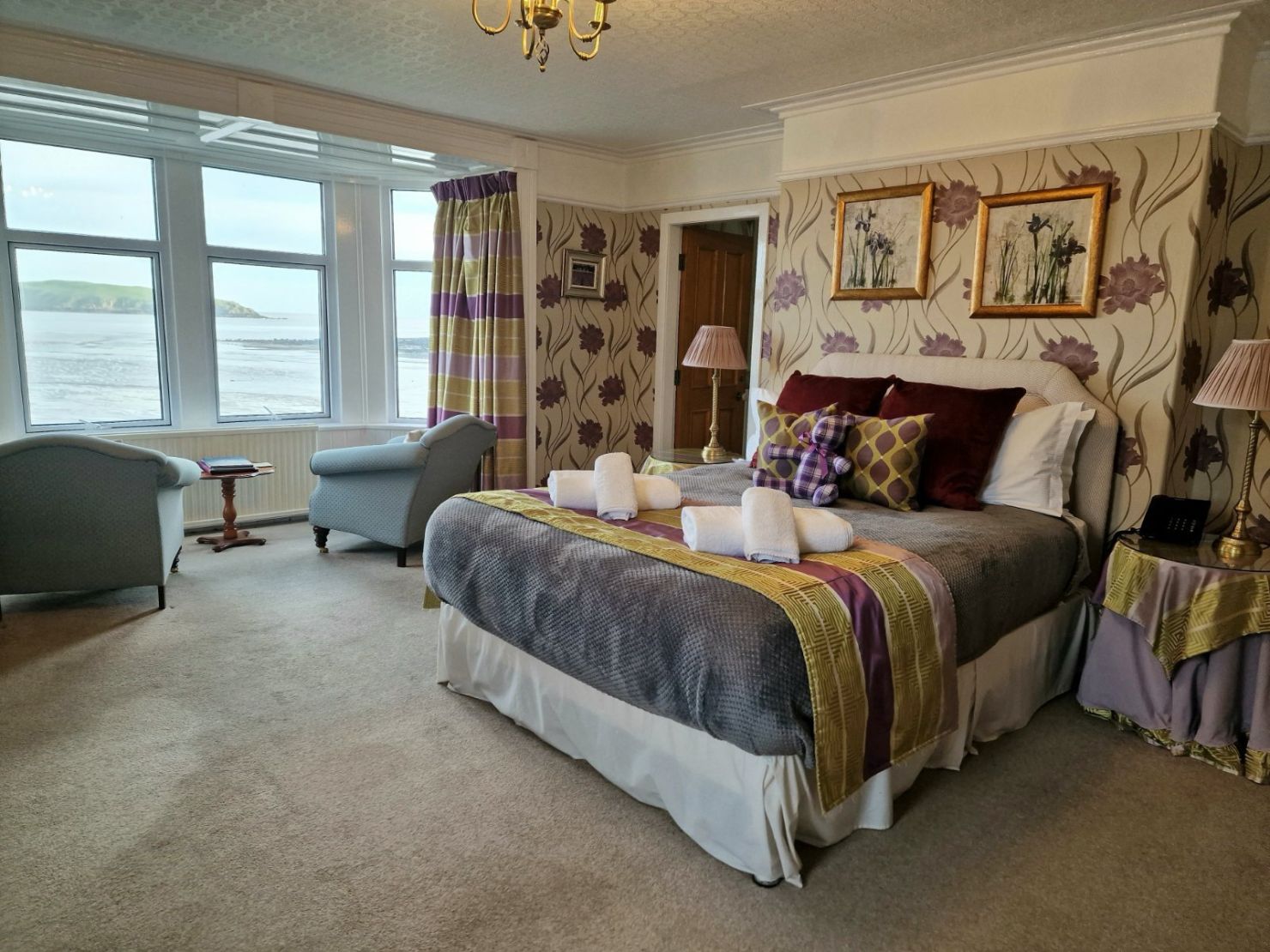 Far Reaching Seaview