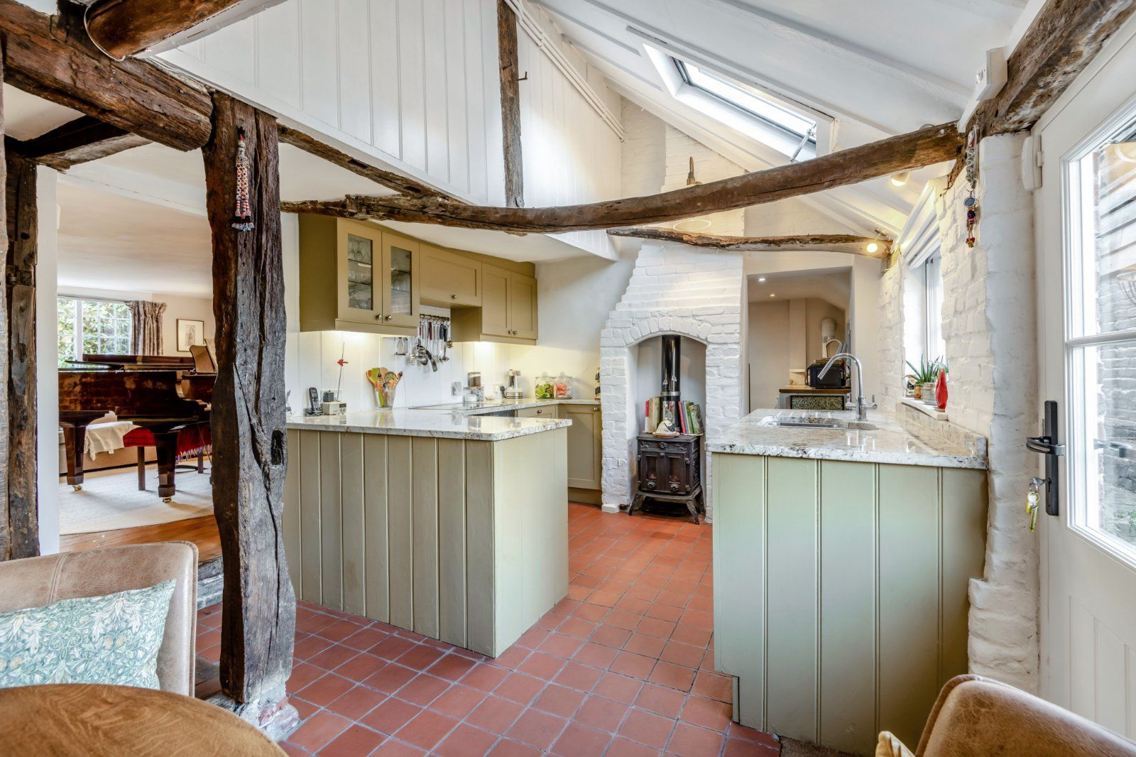 Kitchen/Breakfast Rm