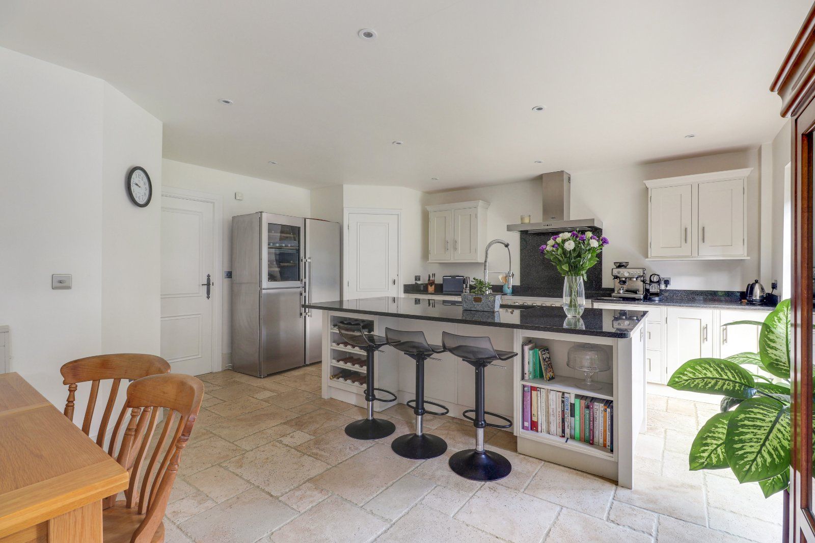 Kitchen/Breakfast Rm