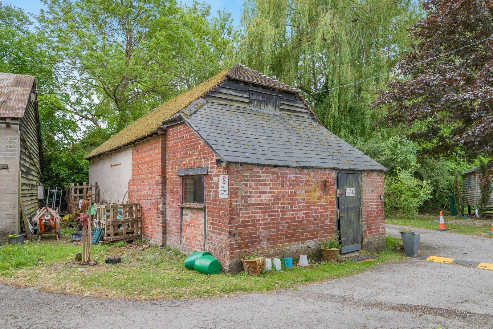 Outbuilding