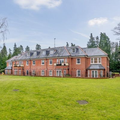 rear photo and commu