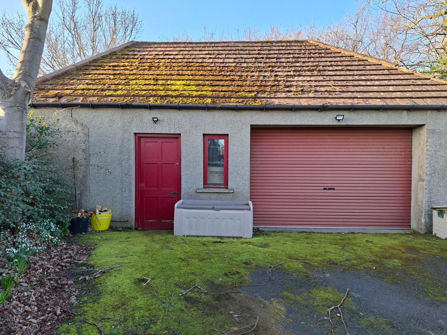 Garage With Workshop