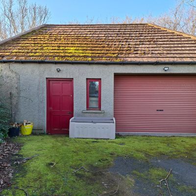 Garage With Workshop