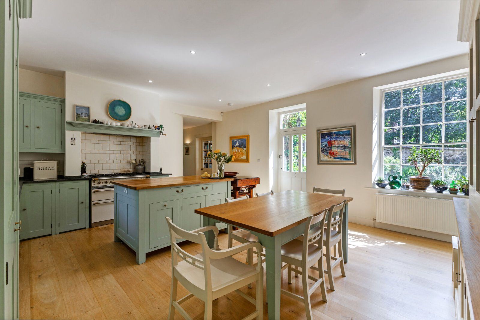 Kitchen/Breakfast Rm