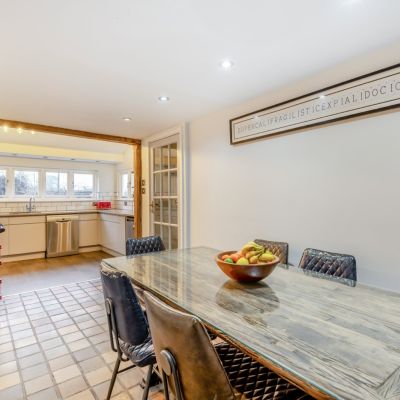 Kitchen/Breakfast Rm