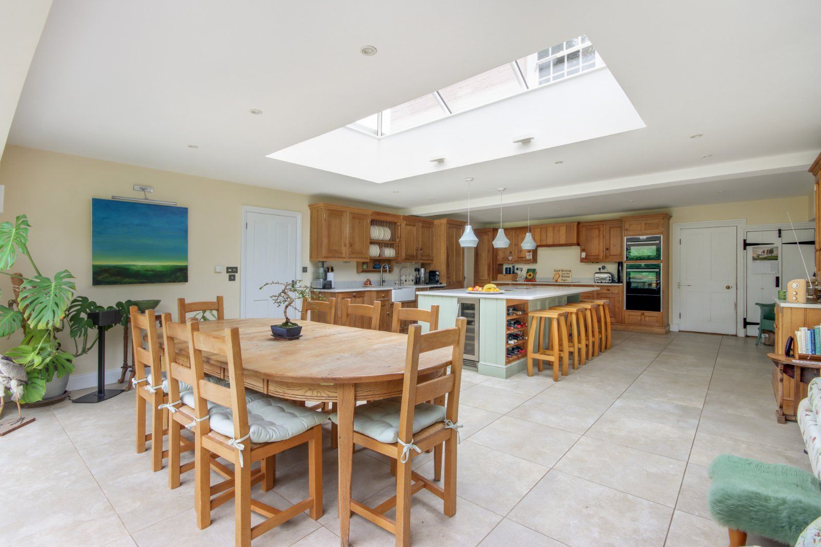 Kitchen/Breakfast Rm